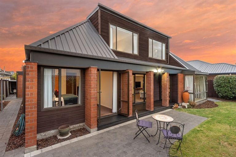 Photo of property in 1/16 Coniston Avenue, Ilam, Christchurch, 8041