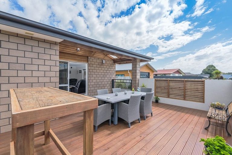 Photo of property in 28 Thomas Place, Foxton Beach, Foxton, 4815