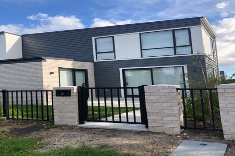 Photo of property in 2 Patariki Way, Beach Haven, Auckland, 0626