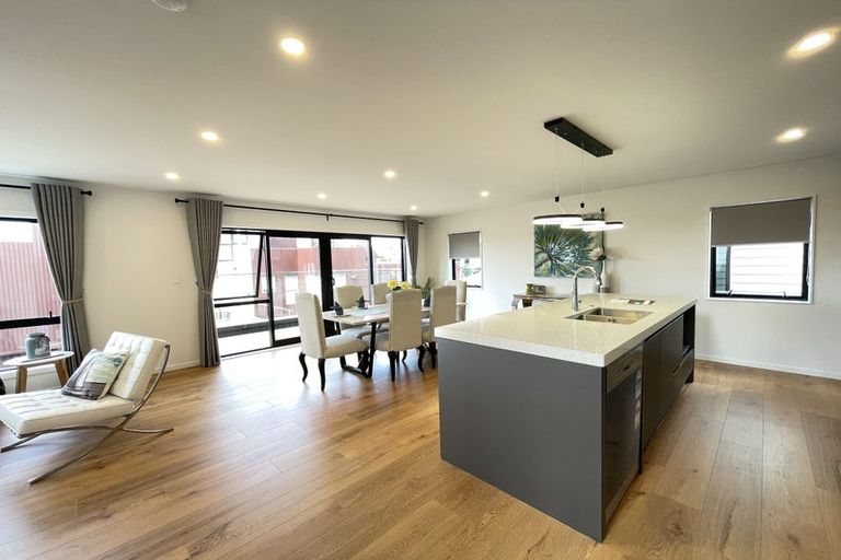 Photo of property in 65b Sunrise Avenue, Murrays Bay, Auckland, 0630