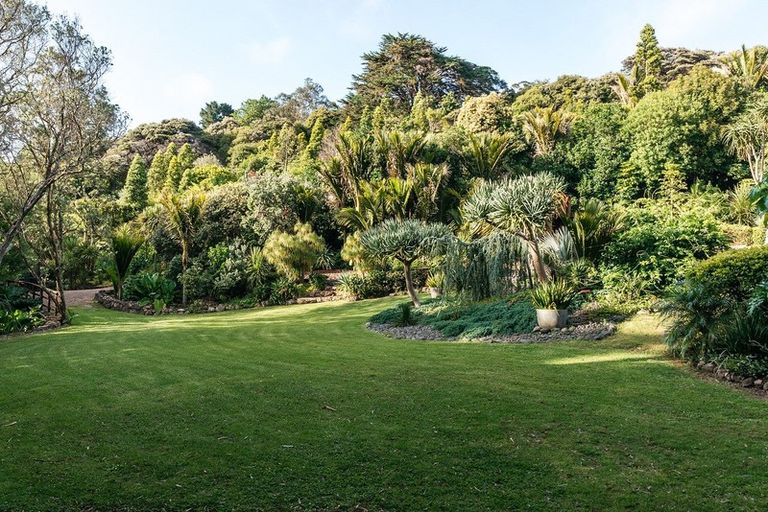 Photo of property in 27-29 Te Toki Road, Ostend, Waiheke Island, 1081