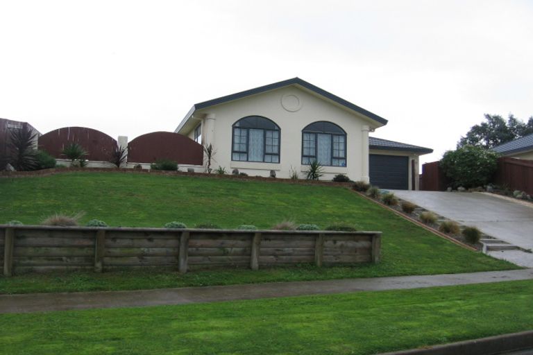 Photo of property in 90 Parnell Heights, Kelvin Grove, Palmerston North, 4414