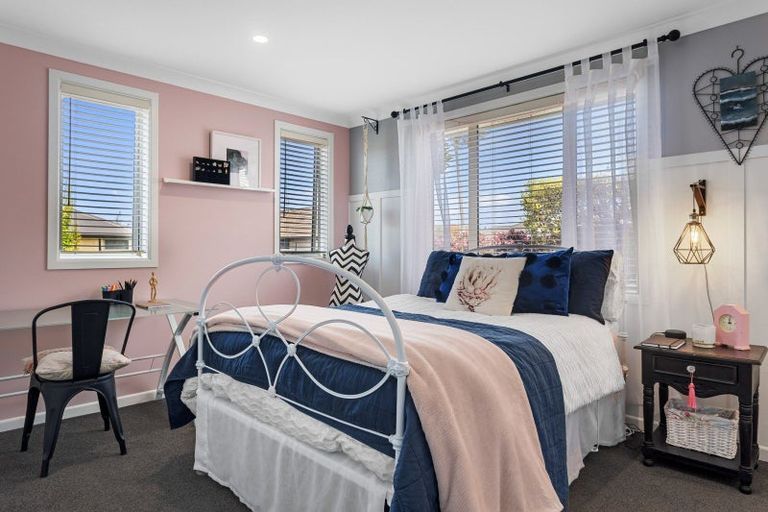 Photo of property in 10 Kuta Street, Pegasus, 7612