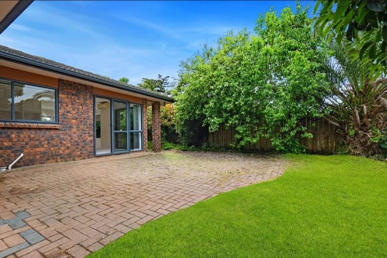 Photo of property in 58 Wattle Farm Road, Wattle Downs, Auckland, 2103