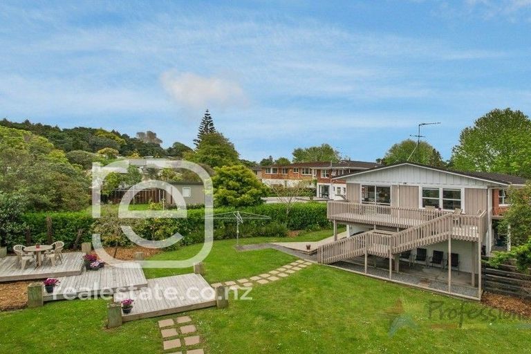 Photo of property in 7 Iorangi Place, Hillpark, Auckland, 2102