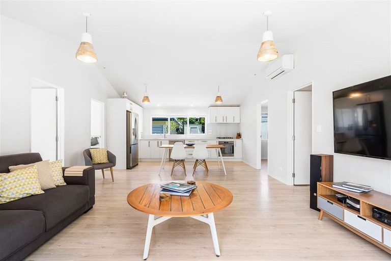 Photo of property in 35a Kopipi Crescent, Ngunguru, Whangarei, 0173