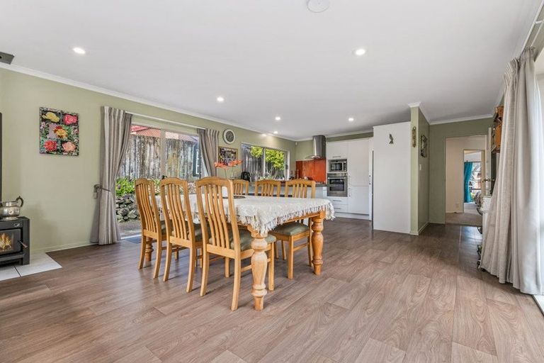 Photo of property in 54 Charles Prevost Drive, The Gardens, Auckland, 2105