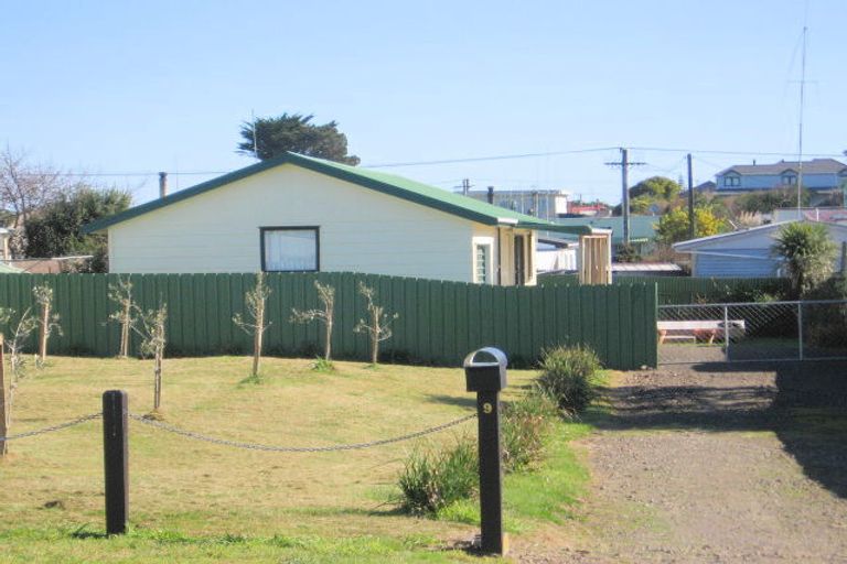 Photo of property in 9 Andresen Street, Foxton Beach, Foxton, 4815