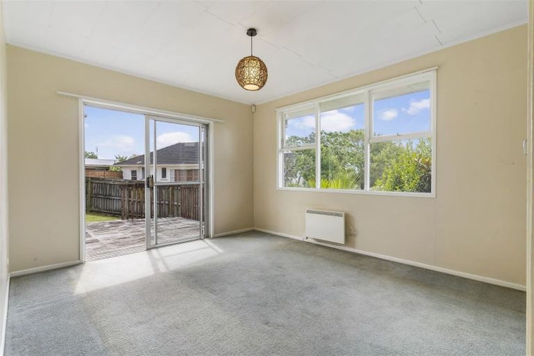 Photo of property in 10 Larne Avenue, Pakuranga Heights, Auckland, 2010