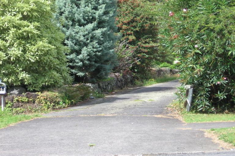 Photo of property in 2/160a Titirangi Road, New Lynn, Auckland, 0600