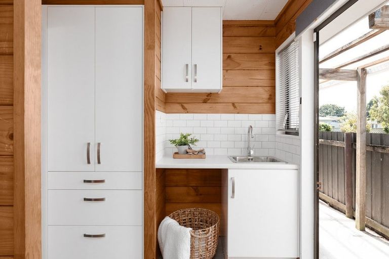 Photo of property in 26 Queen Road, Bellevue, Tauranga, 3110