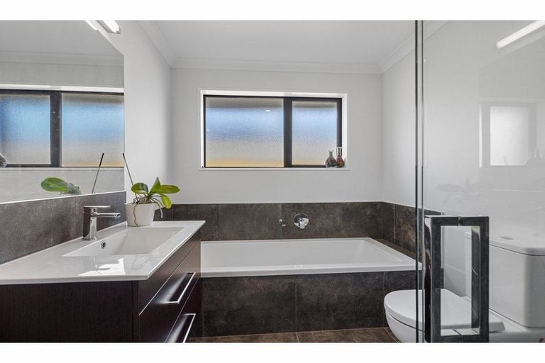 Photo of property in 8 Kotua Street, Woodend, 7610