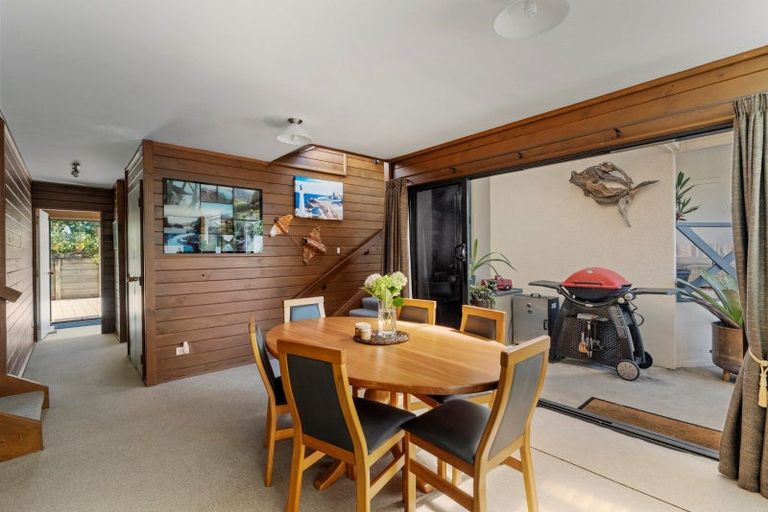 Photo of property in 20 Esmeralda Street, Welcome Bay, Tauranga, 3112