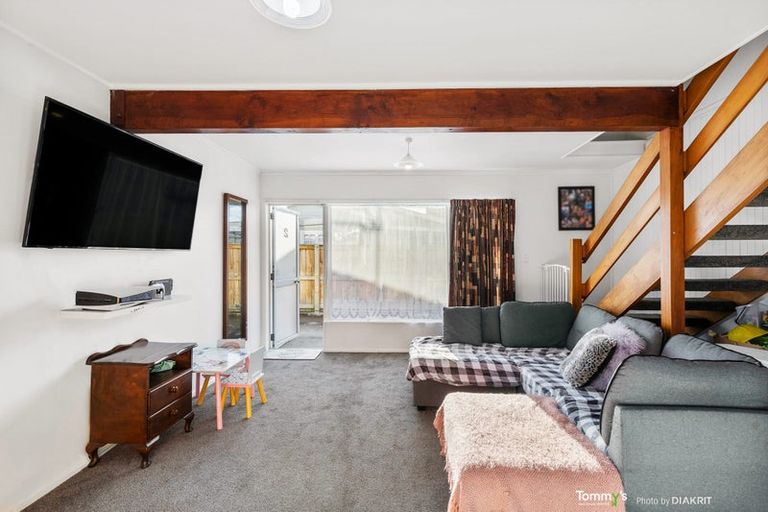 Photo of property in 2/21 Islington Street, Trentham, Upper Hutt, 5018