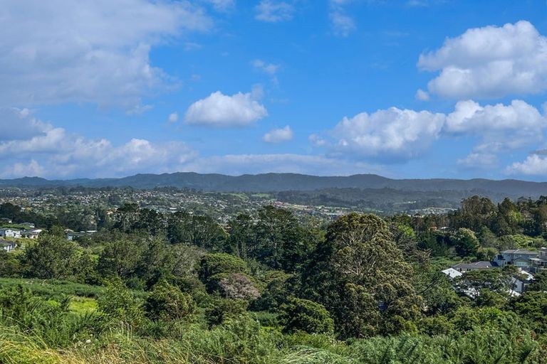 Photo of property in 222 Don Buck Road, Massey, Auckland, 0614