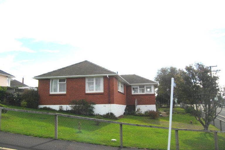 Photo of property in 2 Mccurdy Street, Brockville, Dunedin, 9011