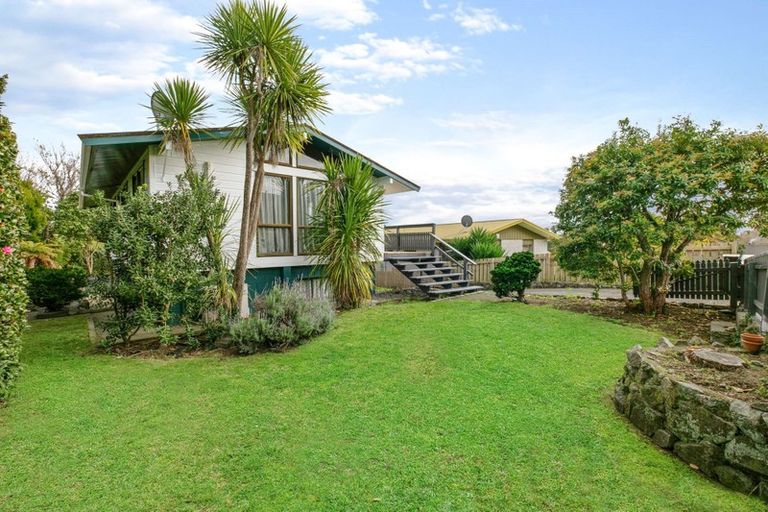 Photo of property in 50 Cumberland Crescent, Welcome Bay, Tauranga, 3112