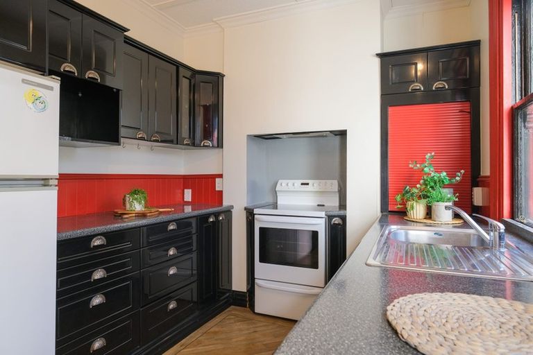 Photo of property in 2 Macnee Street, Mornington, Dunedin, 9011