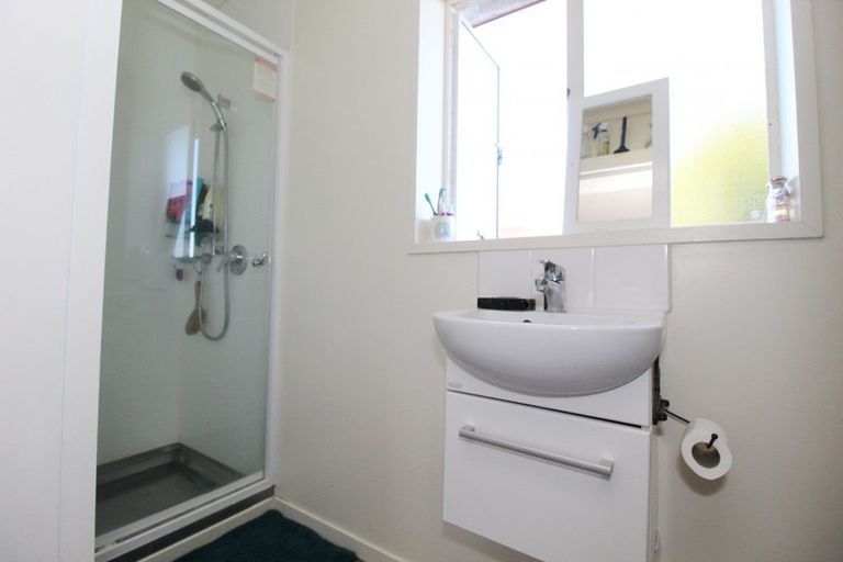 Photo of property in 1 Price Street, Waimate, 7924