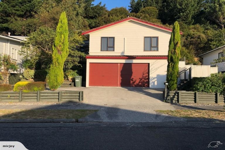 Photo of property in 18 Trelawney Road, Wainuiomata, Lower Hutt, 5014