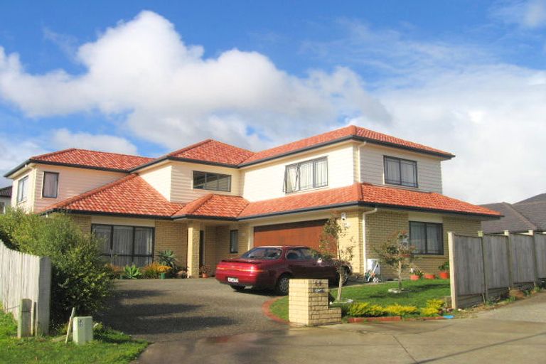 Photo of property in 15 Glanmire Place, Flat Bush, Auckland, 2016