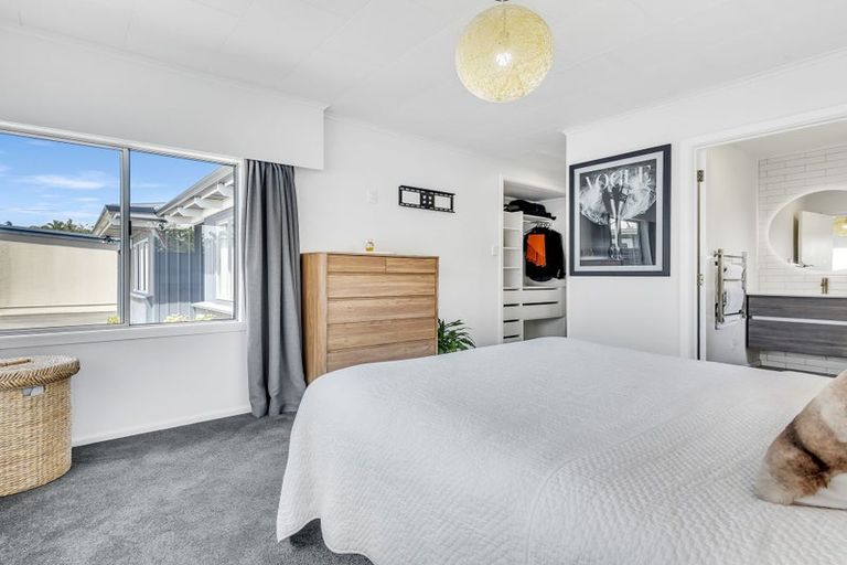 Photo of property in 1c Arataki Road, Havelock North, 4130