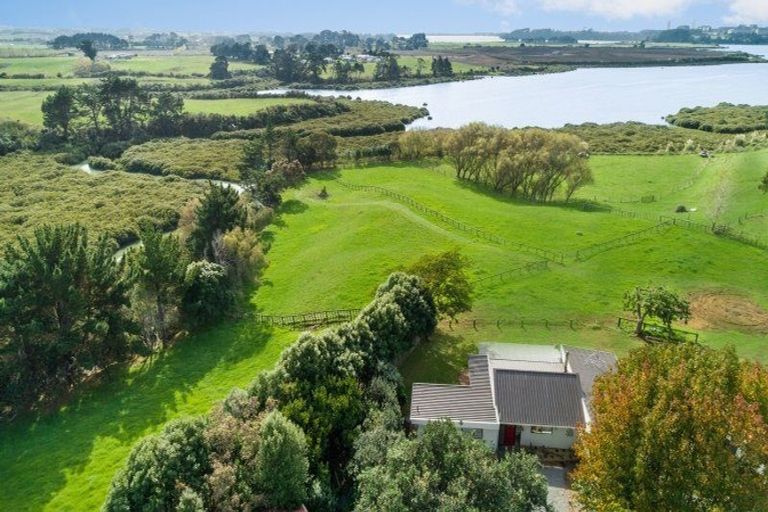 Photo of property in 35 Marae O Rehia Road, Karioitahi, Waiuku, 2683