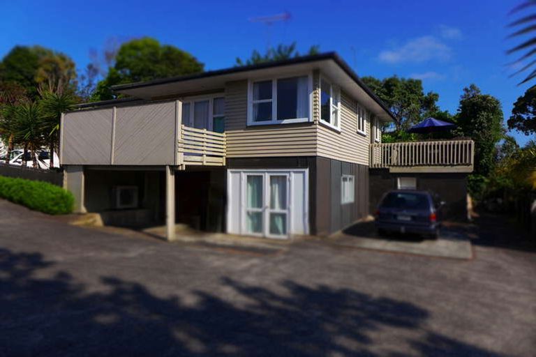 Photo of property in 33 Whittle Place, New Windsor, Auckland, 0600