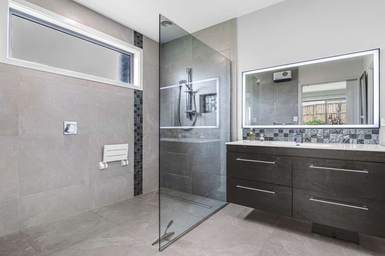 Photo of property in 20 Taonui Street, Waitarere Beach, Levin, 5510