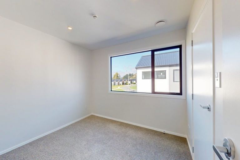 Photo of property in 7 Teak Street, Wallaceville, 5018