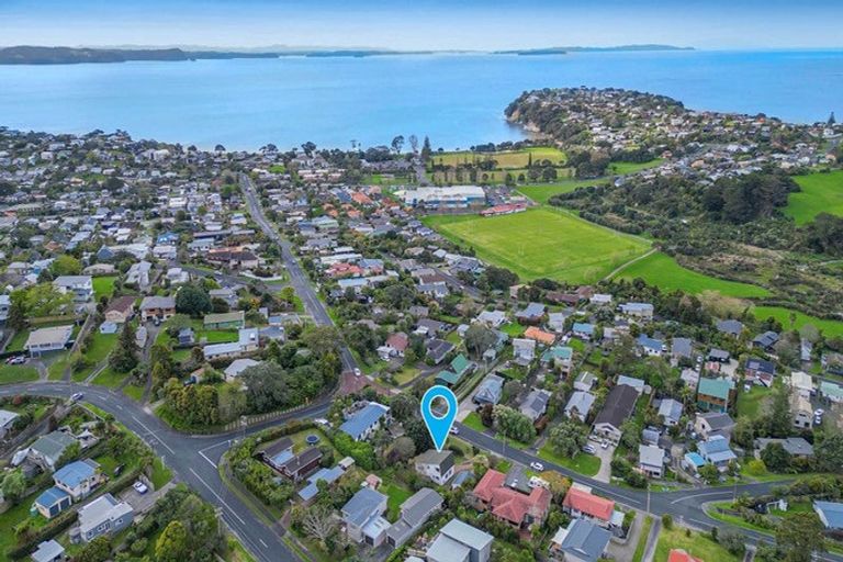 Photo of property in 22 Matai Road, Stanmore Bay, Whangaparaoa, 0932