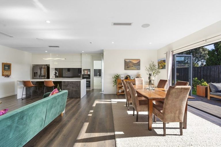 Photo of property in 14 Leebank Crescent, Riverhead, 0820