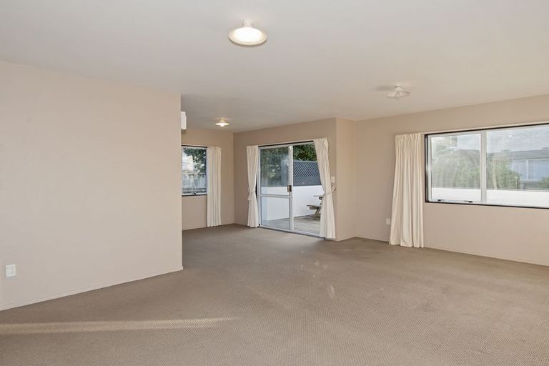 Photo of property in 24b Pine Avenue, Otumoetai, Tauranga, 3110