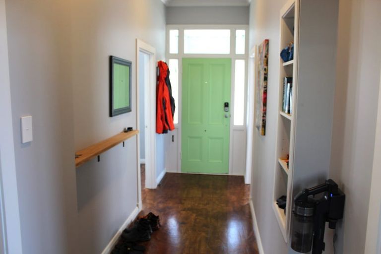 Photo of property in 1 Alfred Street, Caversham, Dunedin, 9012