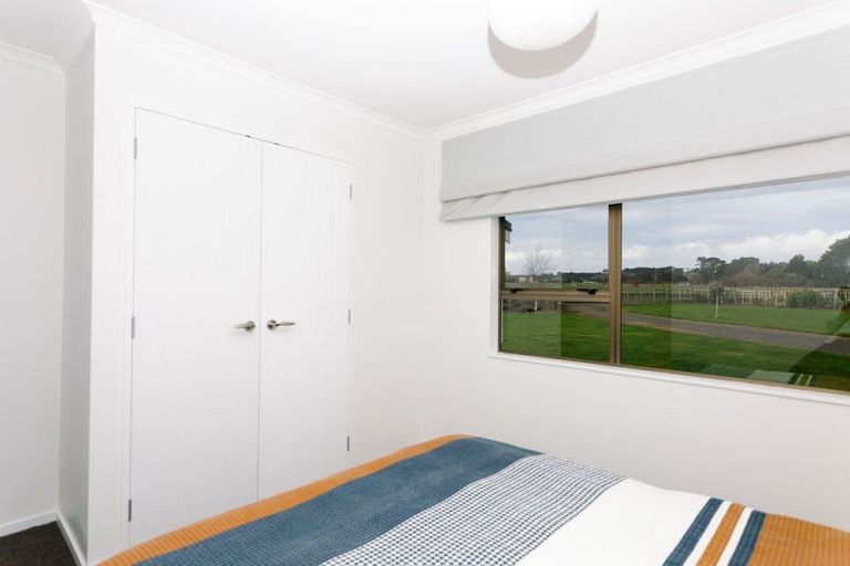 Photo of property in 77120a State Highway 2, Dannevirke, 4977