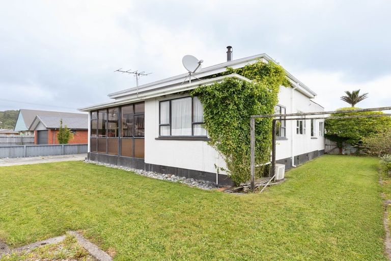 Photo of property in 14 Marlborough Street, Greymouth, 7805