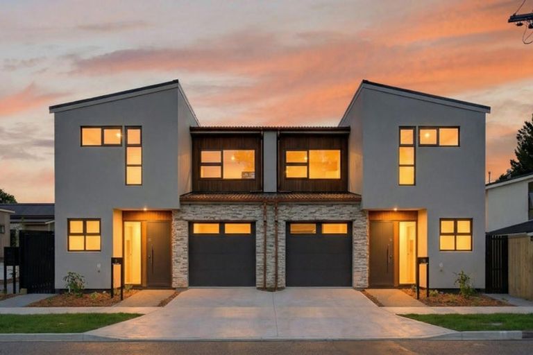 Photo of property in 12 Ngarara Road, Waikanae, 5036