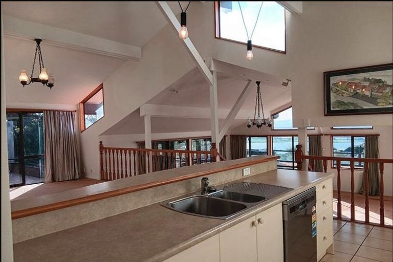 Photo of property in 6 Brigid Place, Mount Pleasant, Christchurch, 8081