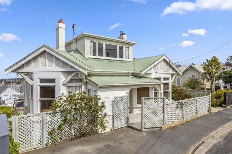 Photo of property in 18 Kilgour Street, Roslyn, Dunedin, 9010