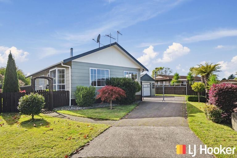 Photo of property in 7 Marcasite Place, Pukehangi, Rotorua, 3015