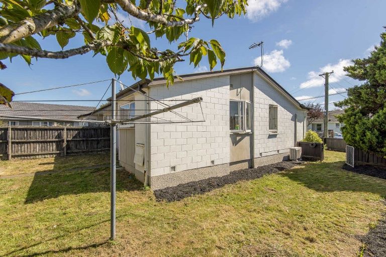 Photo of property in 32 Jollie Street, Linwood, Christchurch, 8062