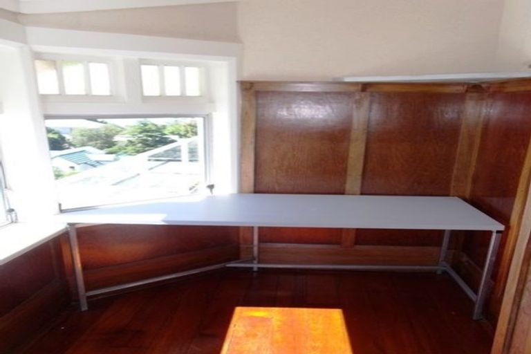 Photo of property in 16 Lighthouse Road, Bluff Hill, Napier, 4110