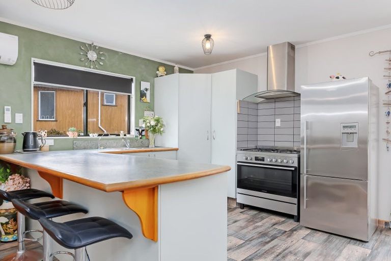 Photo of property in 1 Tamarisk Drive, Riversdale Beach, Masterton, 5872