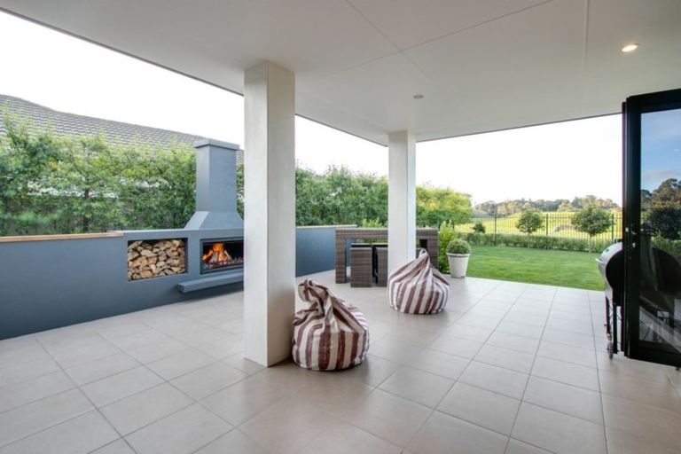 Photo of property in 74 Merlot Drive, Greenmeadows, Napier, 4112