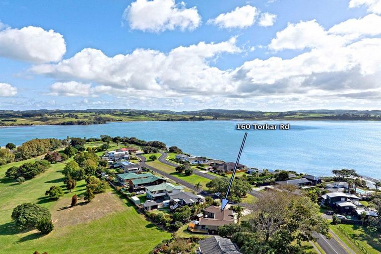 Photo of property in 160 Torkar Road, Clarks Beach, 2122