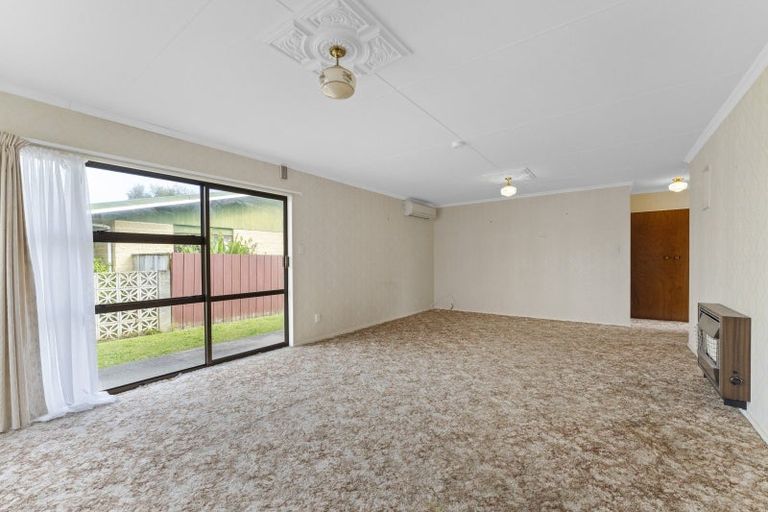 Photo of property in 6 Bevan Place, Otaki, 5512