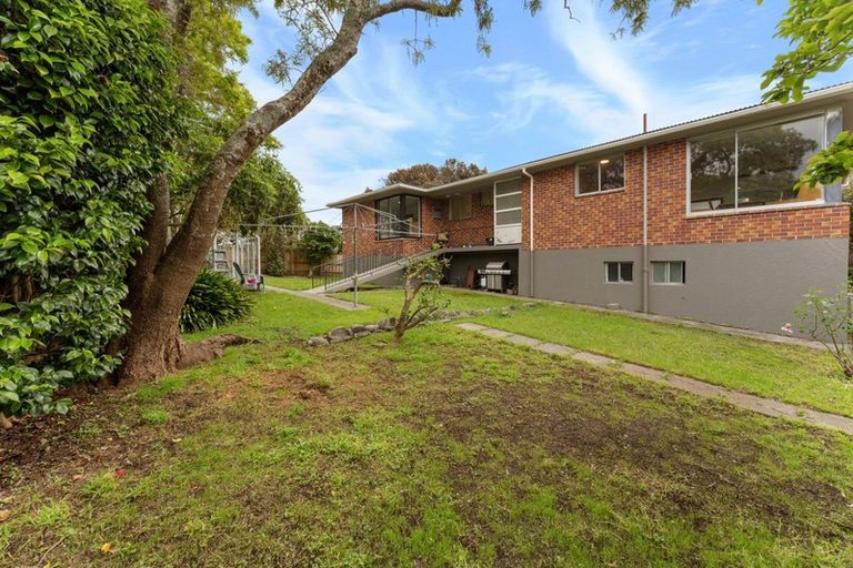 Photo of property in 77 Govett Avenue, Frankleigh Park, New Plymouth, 4310