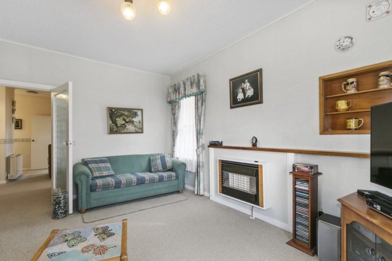 Photo of property in 18 Jutland Street, Waterloo, Lower Hutt, 5011