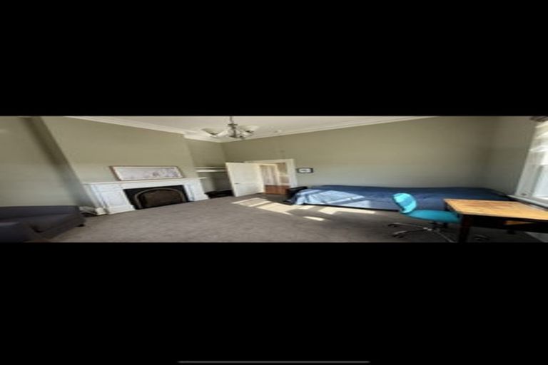 Photo of property in 16 Ascog Road, Ravensbourne, Dunedin, 9022