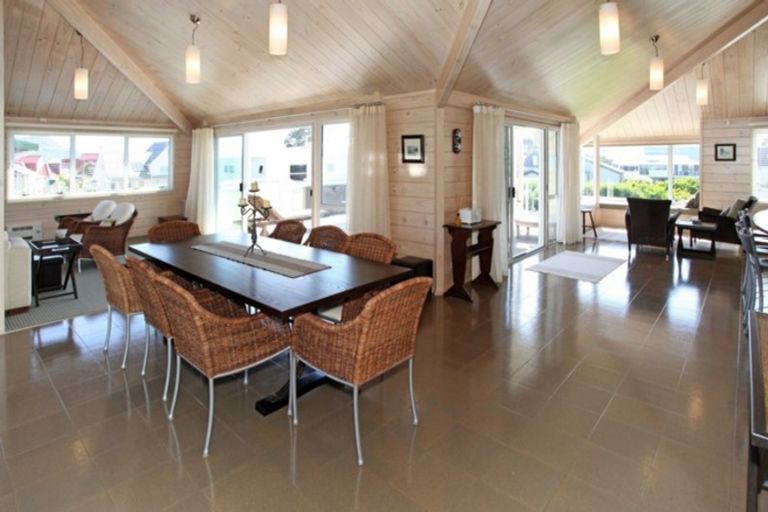 Photo of property in 12 Jacksons Claim, Pauanui, Hikuai, 3579